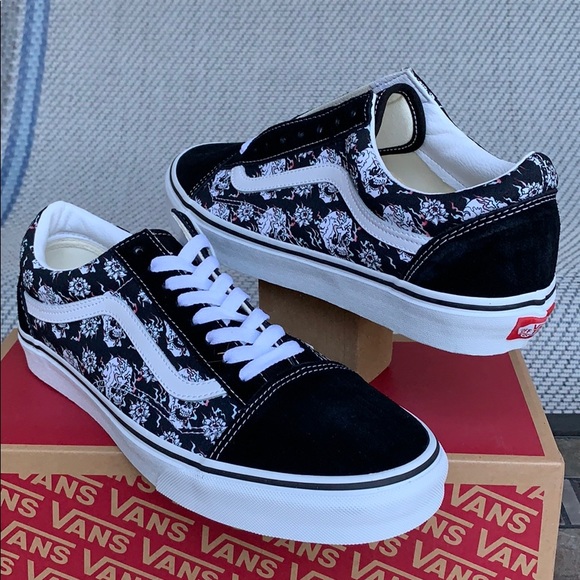 Vans Black and White Floral Sneakers Size 7 - Picture 4 of 16